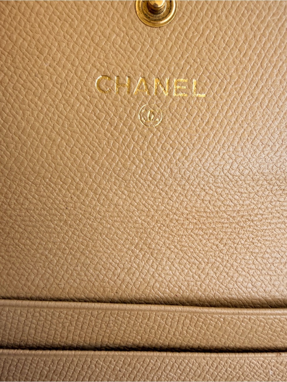 Chanel Beige Compact Wallet Complete Inclusion๐๐๐ - Picture 7 of 10